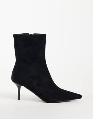 Black Pointed 2