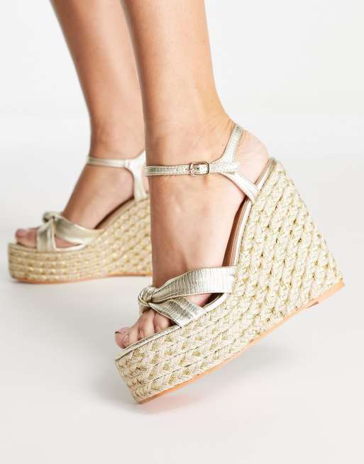 Glamorous espadrille wedge heeled sandals in gold