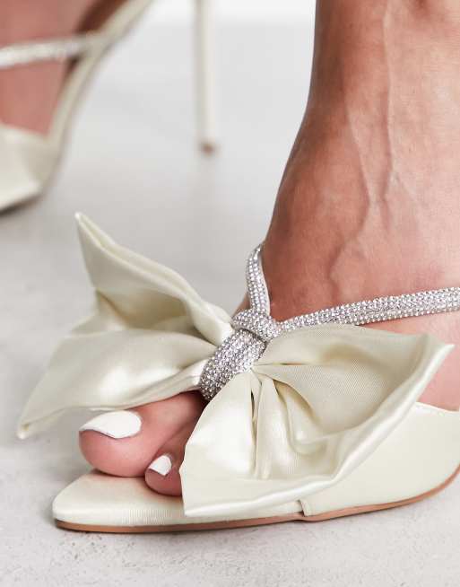 Ivory wedding flip flops for online bride