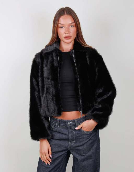 Simmi London Faux fur tonal cropped bomber in black, 3 of 4