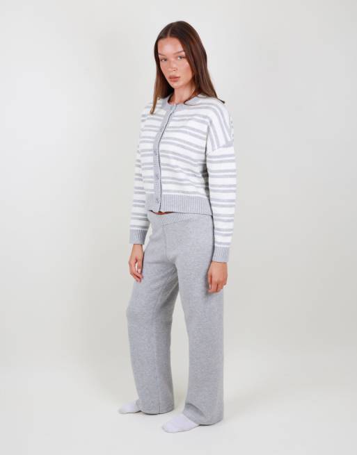 Simmi London Fluffy knit trouser in grey, 3 of 4