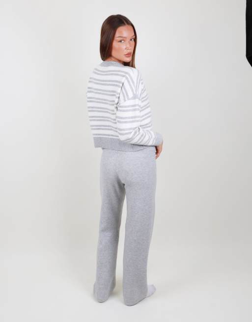 Simmi London Fluffy knit trouser in grey, 4 of 4