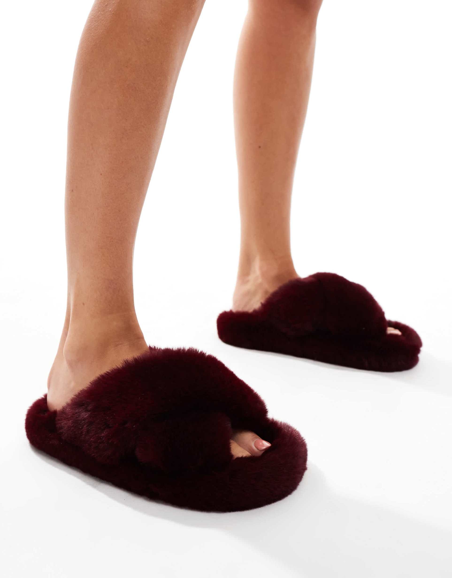 simmi london fuzzy cross strap slippers in burgundy