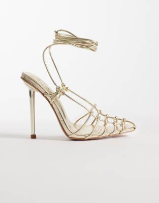 Simmi London - Giorgia - Sandalen in Metallic-Gold mit Beinschnürung und Absatz-Goldfarben