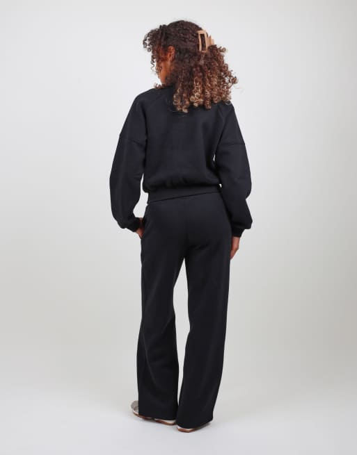 Simmi London Half zip cropped sweatshirt in black, 4 of 4