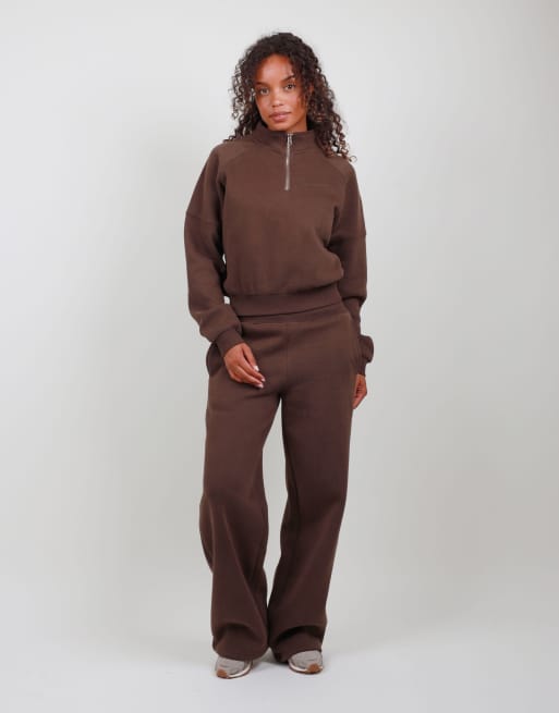 Simmi London Half zip cropped sweatshirt in brown, 6 of 6