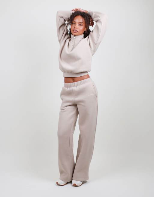 Simmi London Half zip cropped sweatshirt in stone, 5 of 5