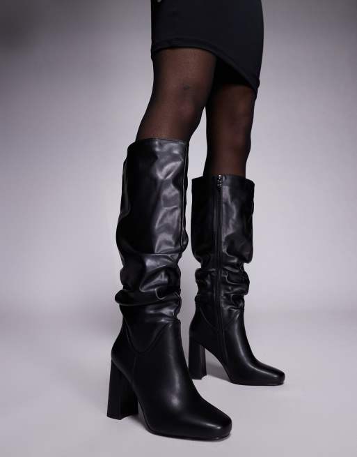 Simmi London – Hanzel – Geraffte, kniehohe Stiefel in Schwarz mit Blockabsatz, 4 von 4