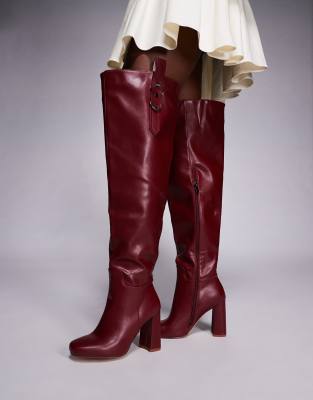 Simmi London - Harrieta - Overknee-Stiefel in Burgunderrot mit Absatz