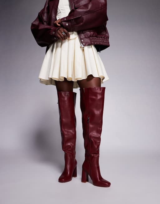 Simmi London – Harrieta – Overknee-Stiefel in Burgunderrot mit Absatz, 4 von 4