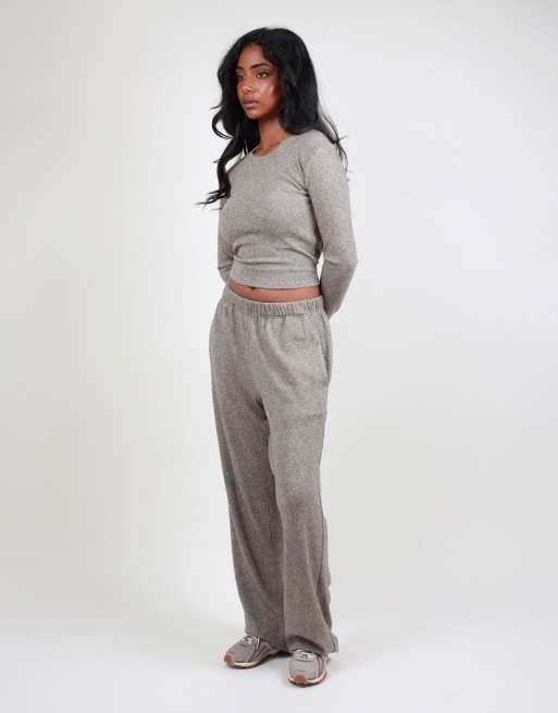 Simmi London Heavyweight knit straight leg trouser in grey marl, 2 of 3