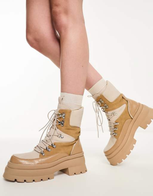 Lace up outfitter store boots