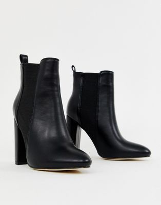black heeled chelsea boots