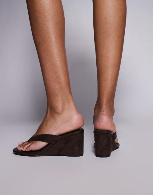 Simmi London Jules wedge sandals in brown suedette, 3 of 4