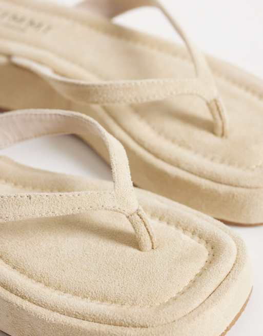 SIMMI London – Kimmie – Ljusbeige flatform-sandaler i mockaimitation, 3 av 4