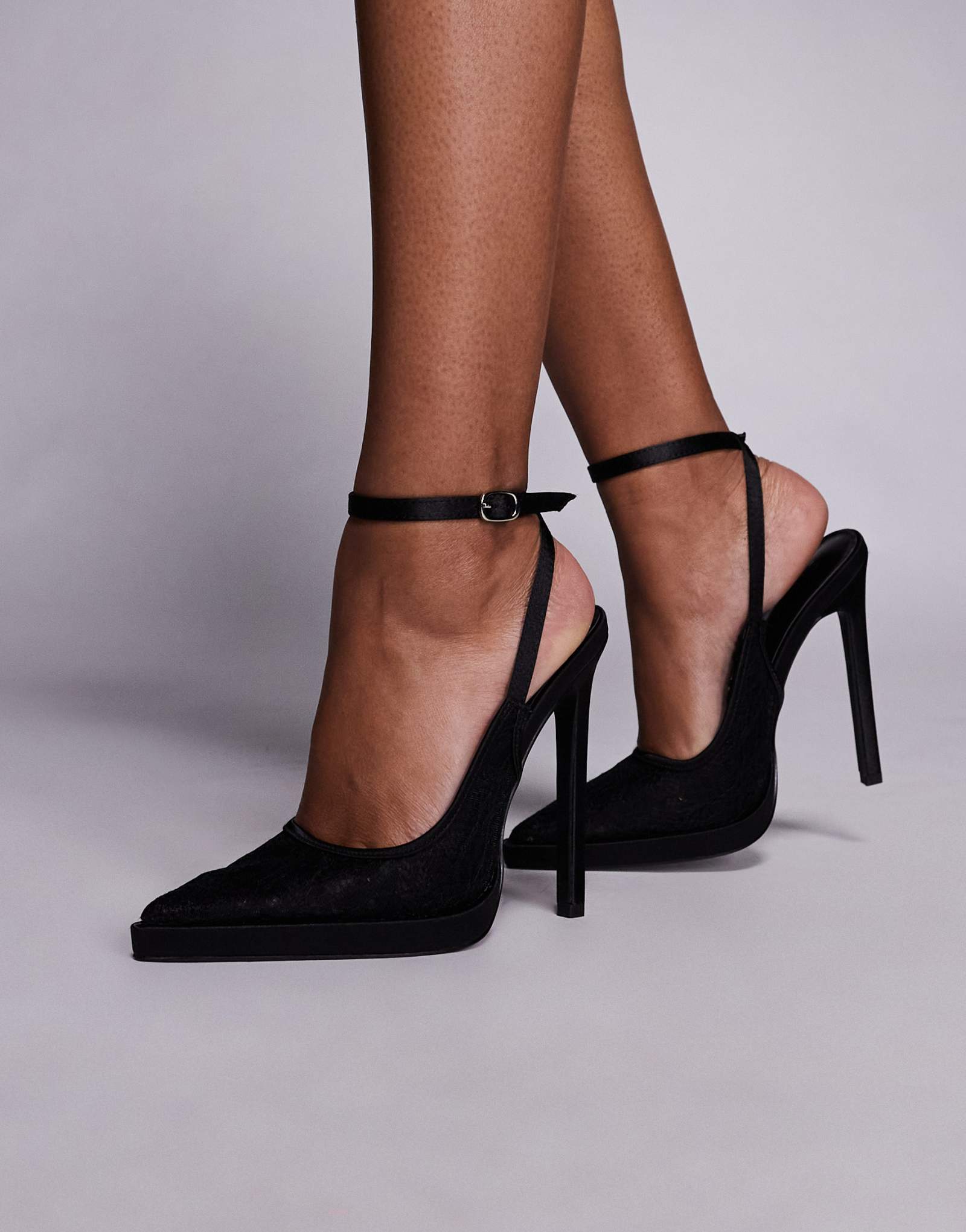 Туфли-лодочки Simmi London Landen на платформе и высоком каблуке из черного атласа