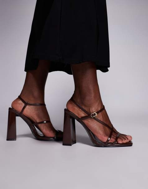 SIMMI London – Malinda – Bruna sandaler med blockklackar och smala remmar - view 1