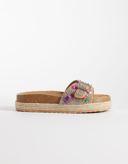 SIMMI London – Mandy – Sandalen in Hellbraun mit einer Schnalle und Perlen, 3 von 4