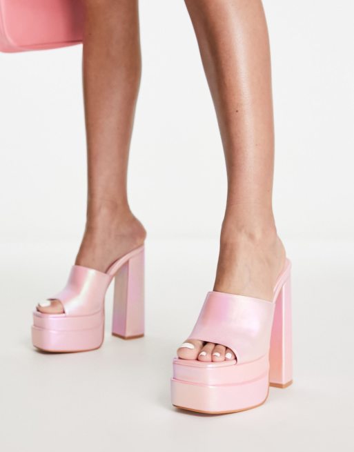 SIMMI London – Martha – Mules in schillerndem Orange mit gestapelter Plateausohle 