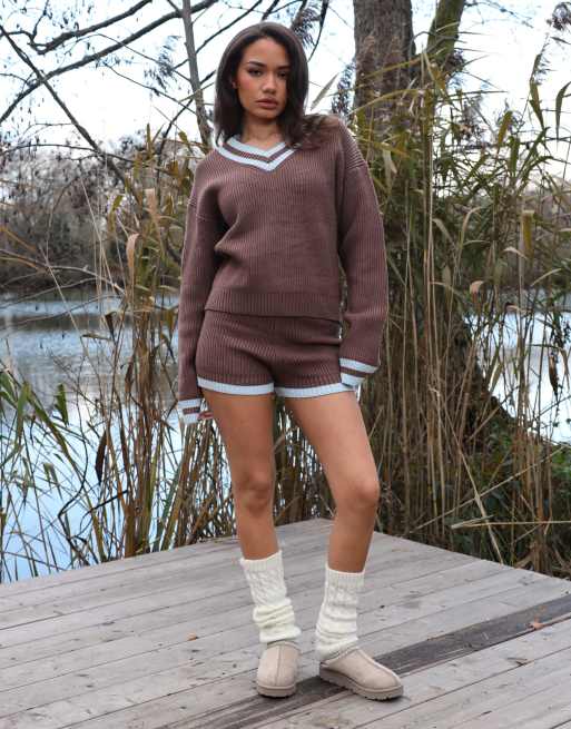 Simmi London Matilda chunky knit v-neck jumper in brown, 2 of 3
