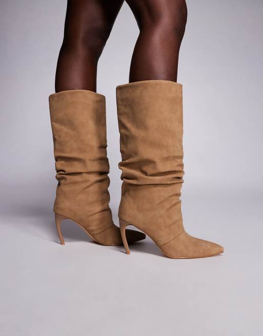Simmi London Miguel curved heel ruched knee boots in tan, 3 of 4