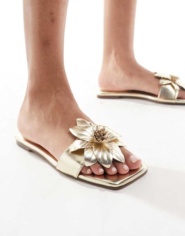 SIMMI Shoes - Simmi London Miray flat sandal with flower detail in gold