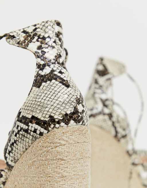 Simmi London – Monique – Ormskinnsmönstrade espadriller med kilklack, 3 av 4