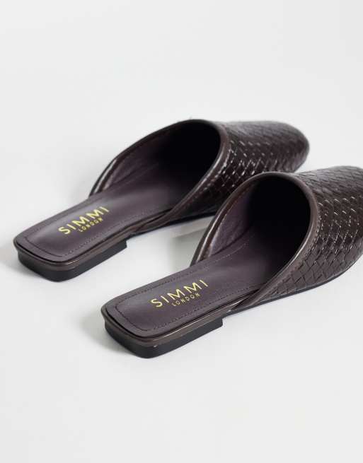 Simmi London Nichola Wide Fit vævede flade mules i chokolade, 4 af 4