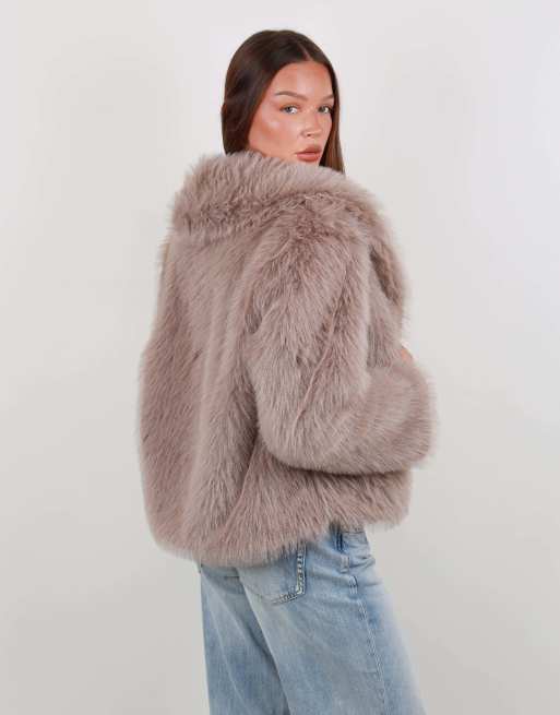 Simmi London Oversized faux fur coat in mocha, 5 of 5