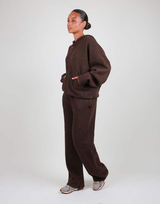 Simmi London Petite knitted wide leg trousers in brown, 2 of 4