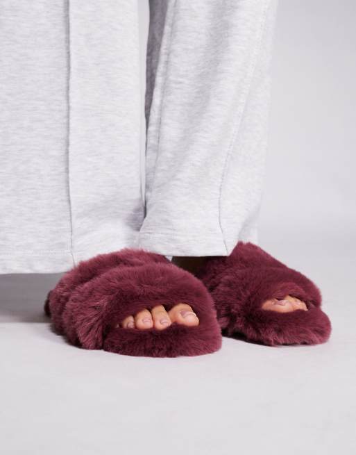 Simmi London polar fluffy slippers in burgundy, 3 of 4
