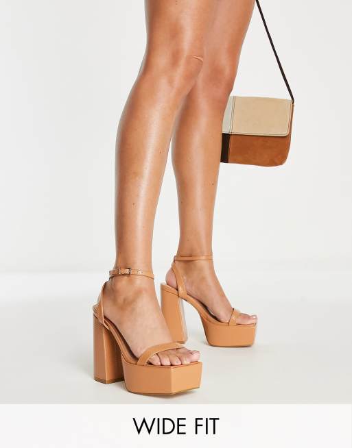 Simmi London - Sandalen met hak en plateauzool in camel