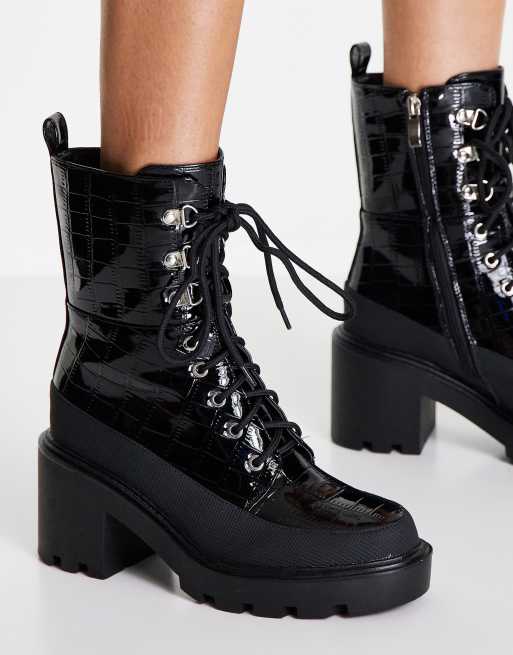 Simmi London – Schwarz lackierte Schnürstiefel mit Krokomusterung, 2 von 4