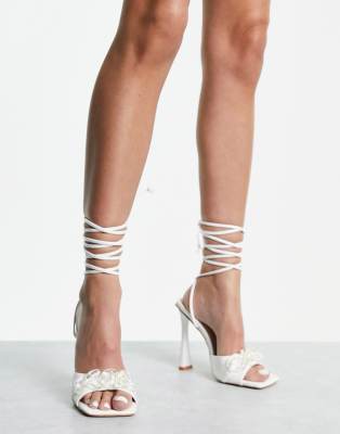 Simmi London sloane chain lace up heels in white