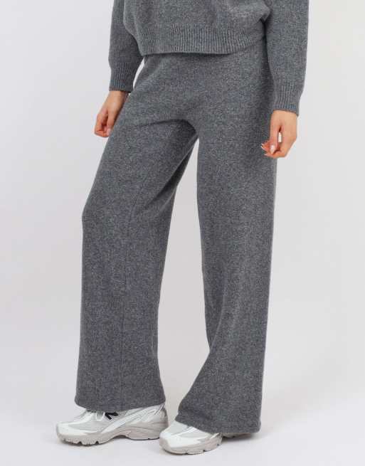 Simmi London Soft touch wide leg trouser in grey, 3 of 4
