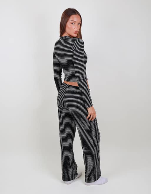 Simmi London Super soft stripe long sleeve t-shirt in black, 3 of 3