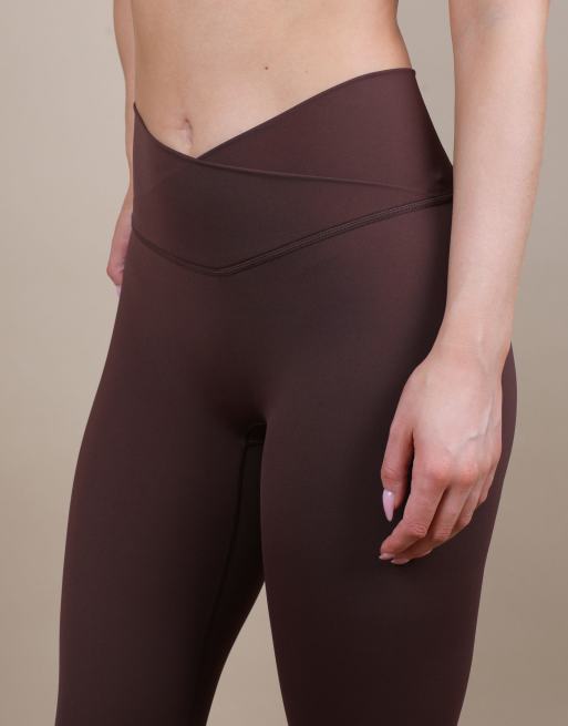 Simmi London V front sculpt ankle length leggings in brown, 3 of 4