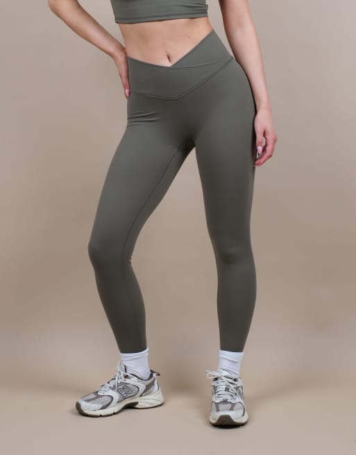Simmi London V front sculpt ankle length leggings in olive, 2 of 4