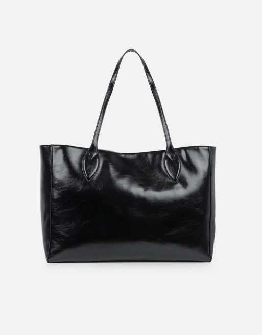Simmi London Vaelina handbag in black crinkle, 2 of 4