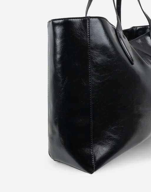 Simmi London Vaelina handbag in black crinkle, 3 of 4