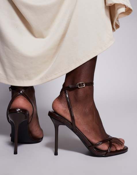 SIMMI London - Vitani - Wide Fit - Chokoladebrune barely there-sandaler med hæl - view 1