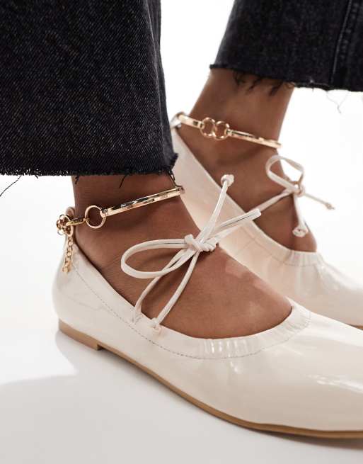 Simmi London Wide Fit Abbie Bow ballet flats with ruched detail and removable anklet in cream