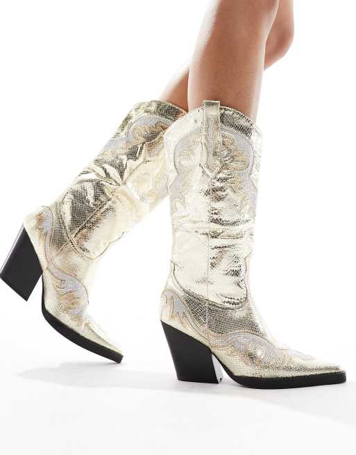 Simmi London Wide Fit Dakoa metallic western boot in gold, 3 of 4