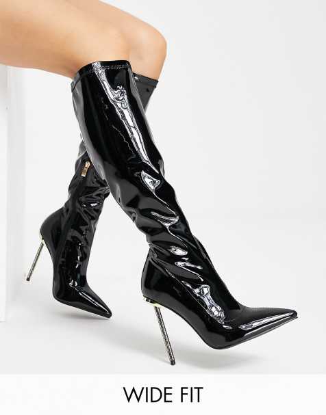 Knee high hot sale shiny boots