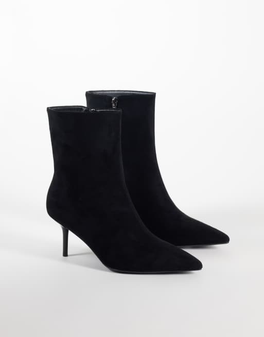 Simmi London Wide Fit Ember spidse ankelstøvler i sort suedette, 3 af 4