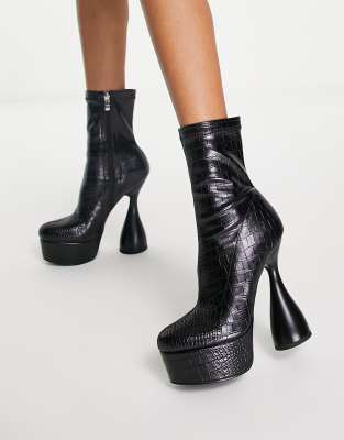 wide fit platform boots
