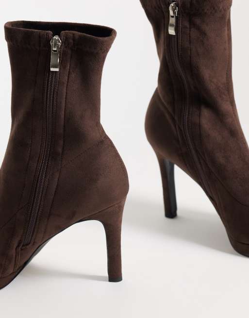 Simmi London Wide fit Grech heeled sock boots in brown Suedette, 4 of 4