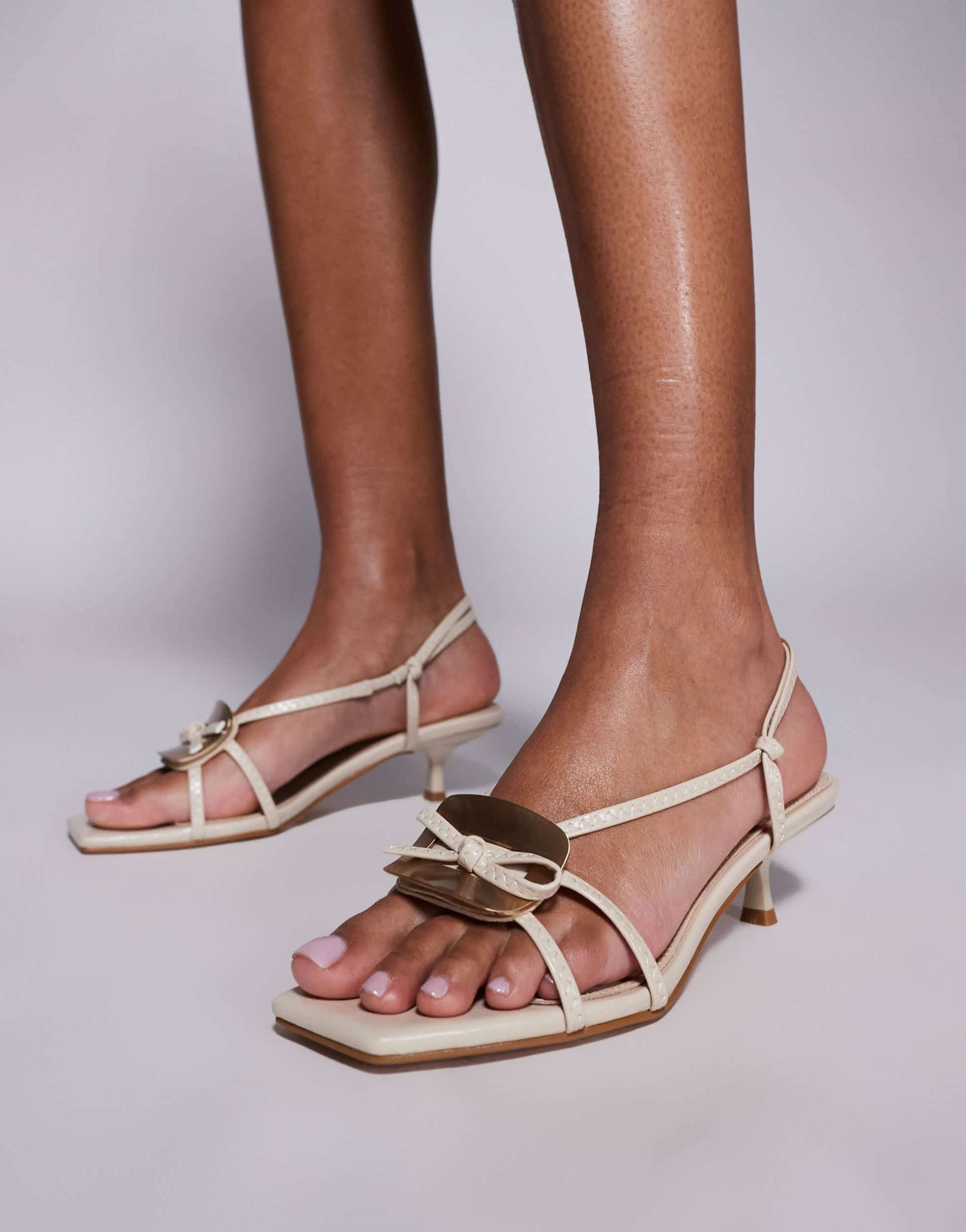 simmi london wide fit heiti square toe strappy kitten heels in stone