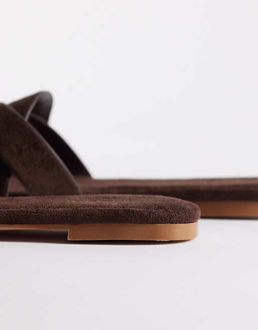 Simmi London Wide Fit Jade flat sandals in espresso suedette, 3 of 4