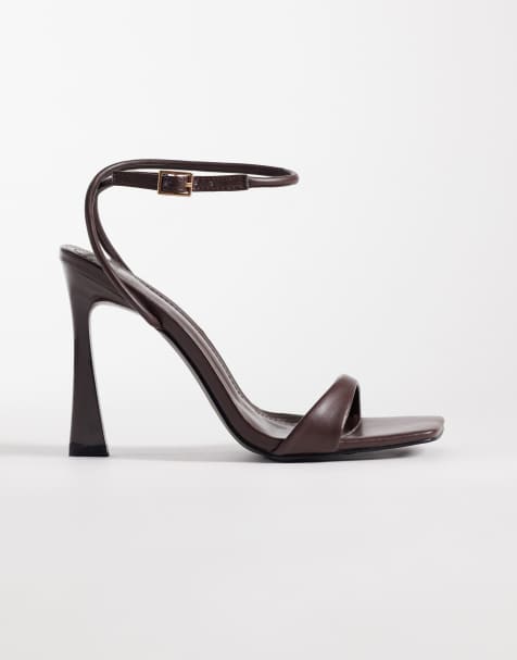 Simmi London Wide Fit - Kareena - Chokoladebrune minimalistiske sandaler med høj hæl - view 1
